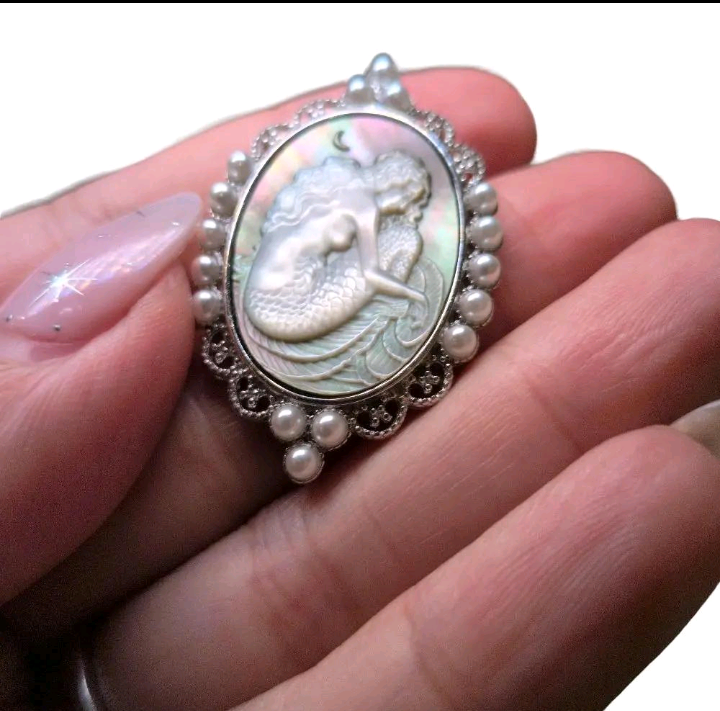 Mermaid Triple Pearl - Preorder Cabachon Silver Pendant