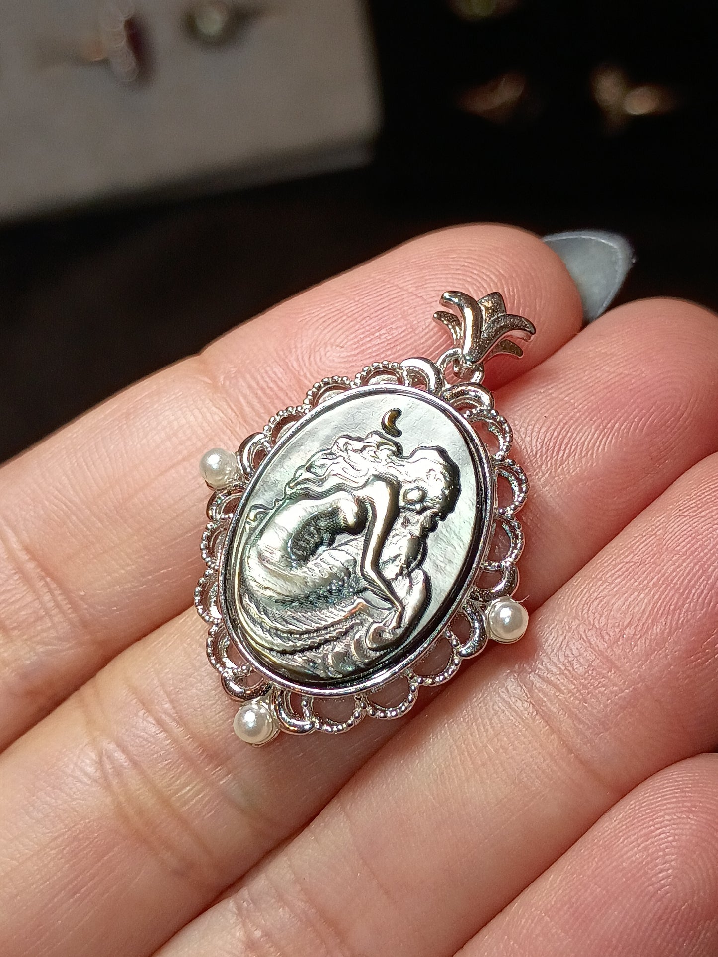 Mermaid Mother of Pearl - Cameo 925 Silver Pendant