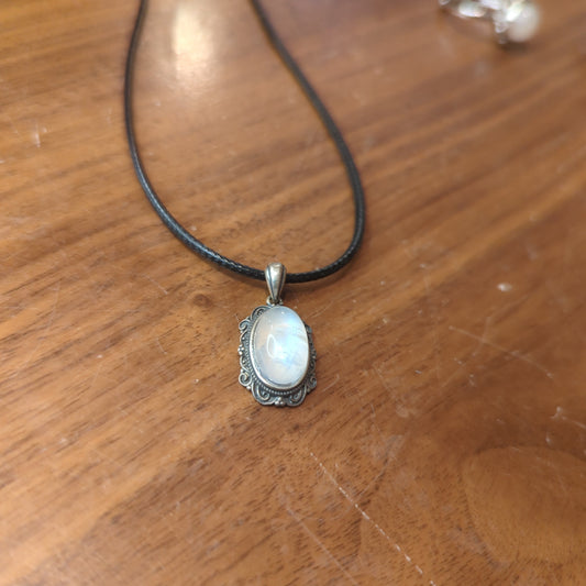 White Moonstone 925 Silver Pendant Necklace