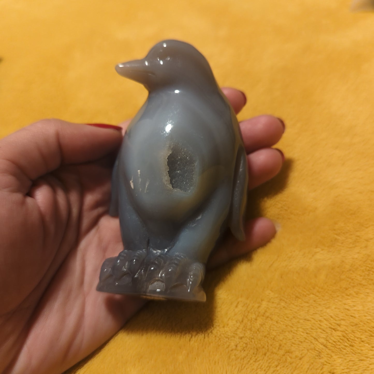 Druzy Agate Penguin Crystal Carving