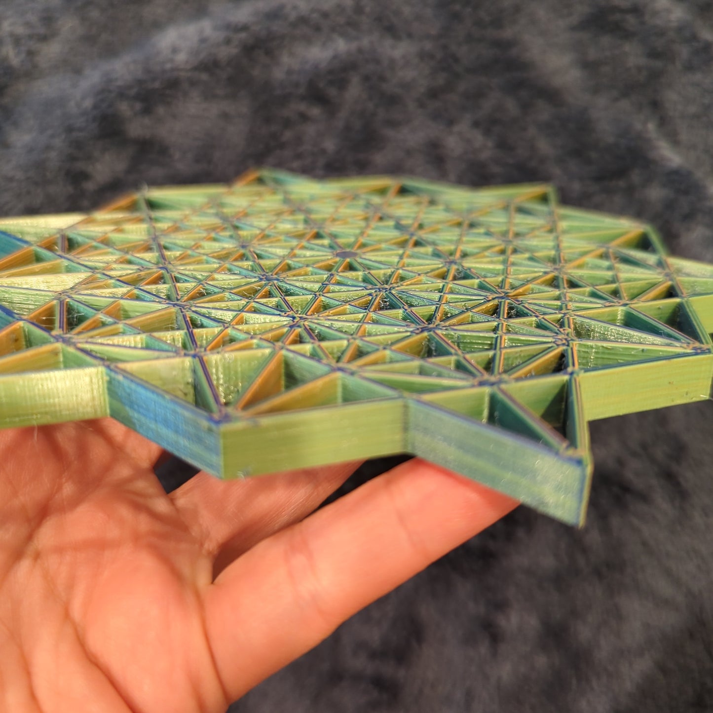 3D Printed Crystal Grid Made of PLA Renewable Plastic