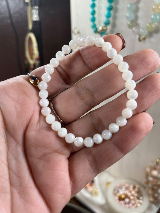 Mother of Pearl, High Quality Bracelet