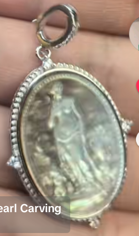 PREORDER Aphrodite Mother of Pearl Black - Cameo Silver Pendant
