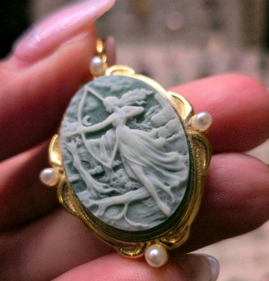Artemis Goddess Green - Preorder Cabachon Silver Pendant